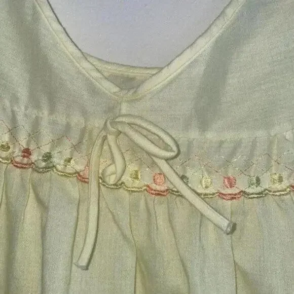 ✅Vintage 1960s Yellow V Neck Embroidered Sleeveless Nightgown Pajama Lingerie